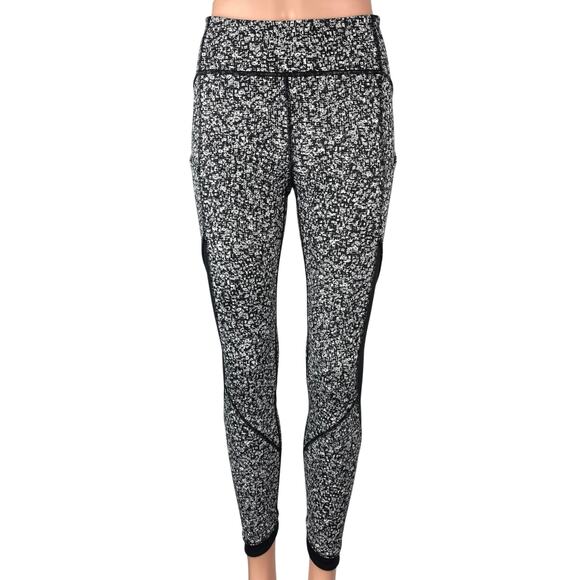 Lululemon Athletica Daisy Dust Alpine White Black Athletic Leggings Pants Size 6 - Picture 1 of 6